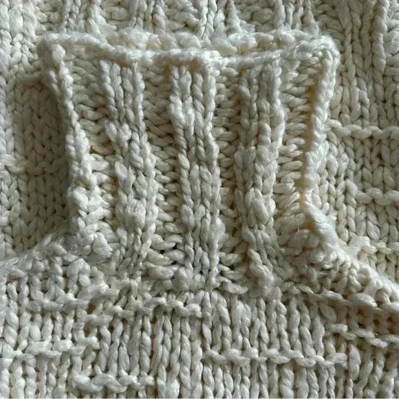 Vintage BCBGMaxazria Collection Chunky Knit Turtleneck Sweater Wool Blend M - Picture 9 of 11